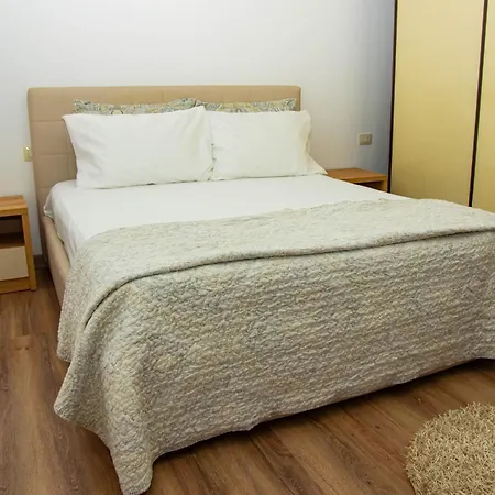 Lucas Relaxing House * Τίρανα